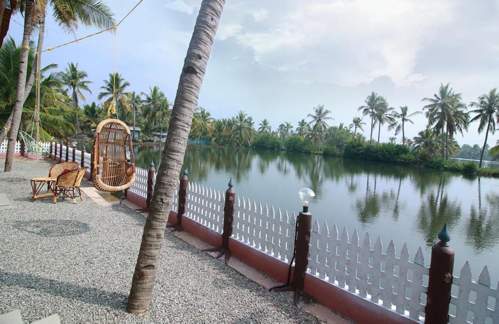 Munroe Island Lake Resort Mundrothuruth Ngoại thất bức ảnh