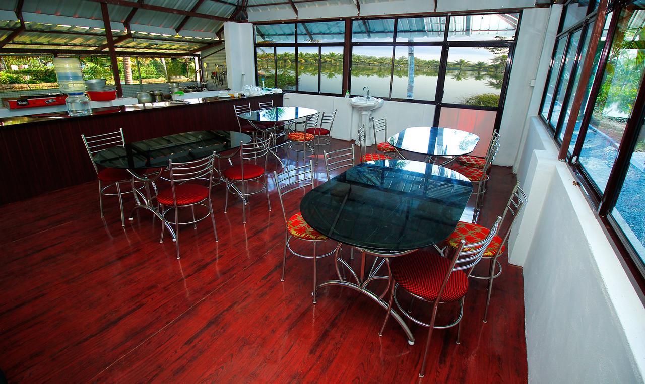 Munroe Island Lake Resort Mundrothuruth Ngoại thất bức ảnh