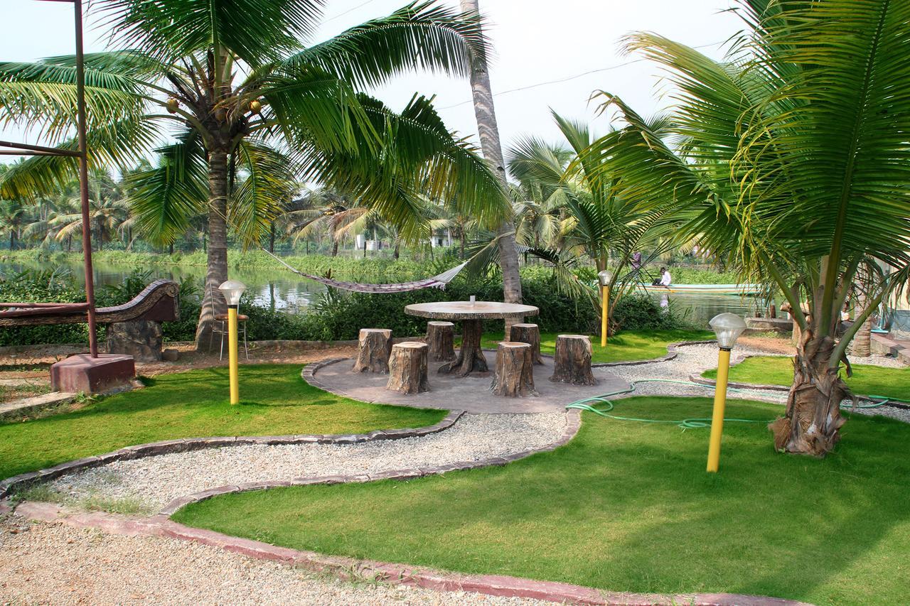 Munroe Island Lake Resort Mundrothuruth Ngoại thất bức ảnh